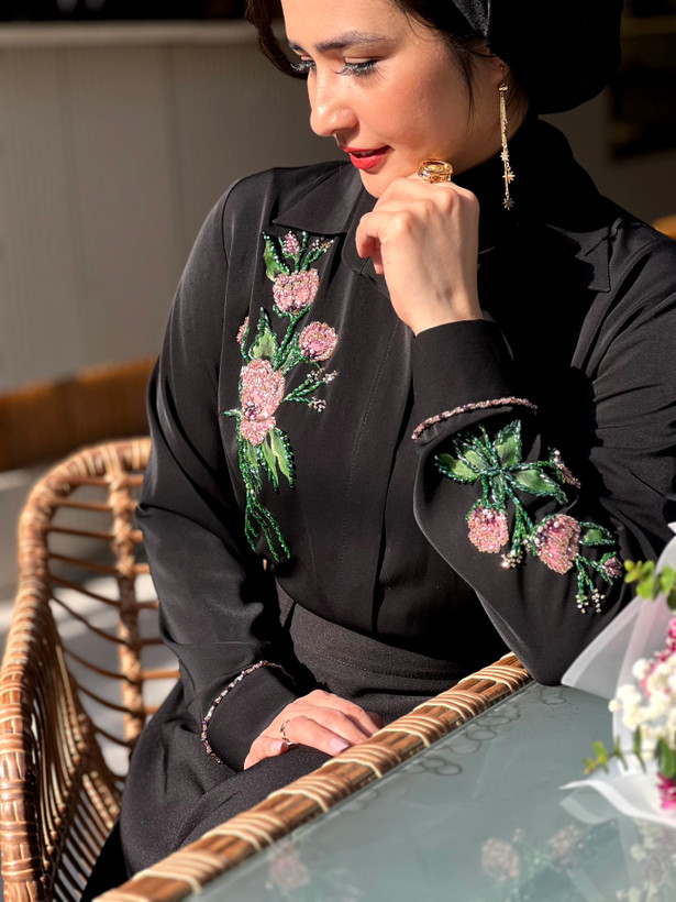 لباس زنانه جواهردوزی