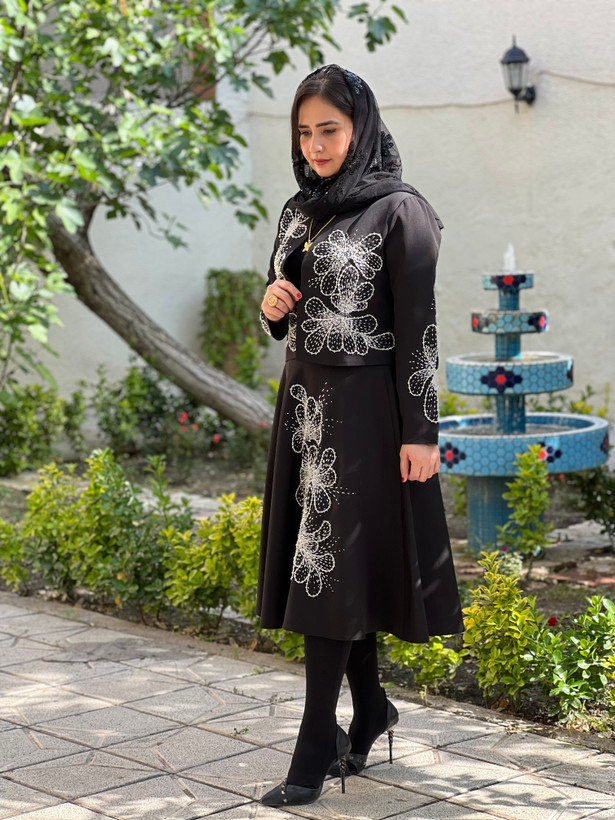 کت و دامن زنانه جواهردوزی شده مشکی