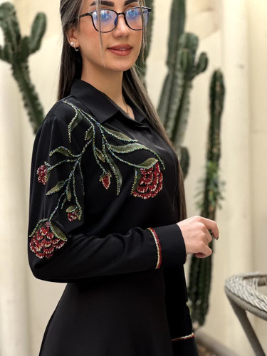 شومیز مشکی جواهردوزی طرح گل