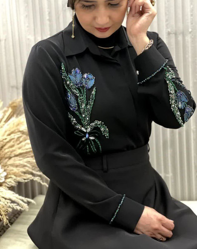 شومیز زنانه مشکی جواهردوزی طرح گل